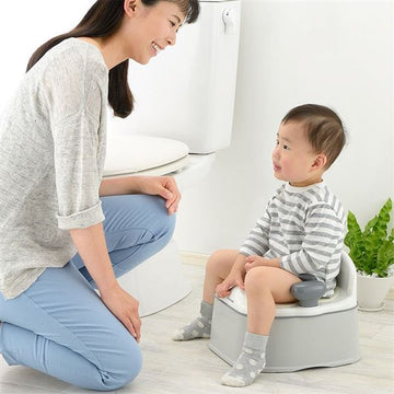 ポッティス イス型おまるK ブルー リッチェル (洋式 抗菌加工 オマル ステップ・補助便座としても使える)【送料無料 沖縄・一部地域を除く】